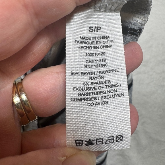 Garage T-Shirt Dress Womens Size Small Gray Striped Short Sleeve Cozy Knee Lengt - Picture 4 of 8